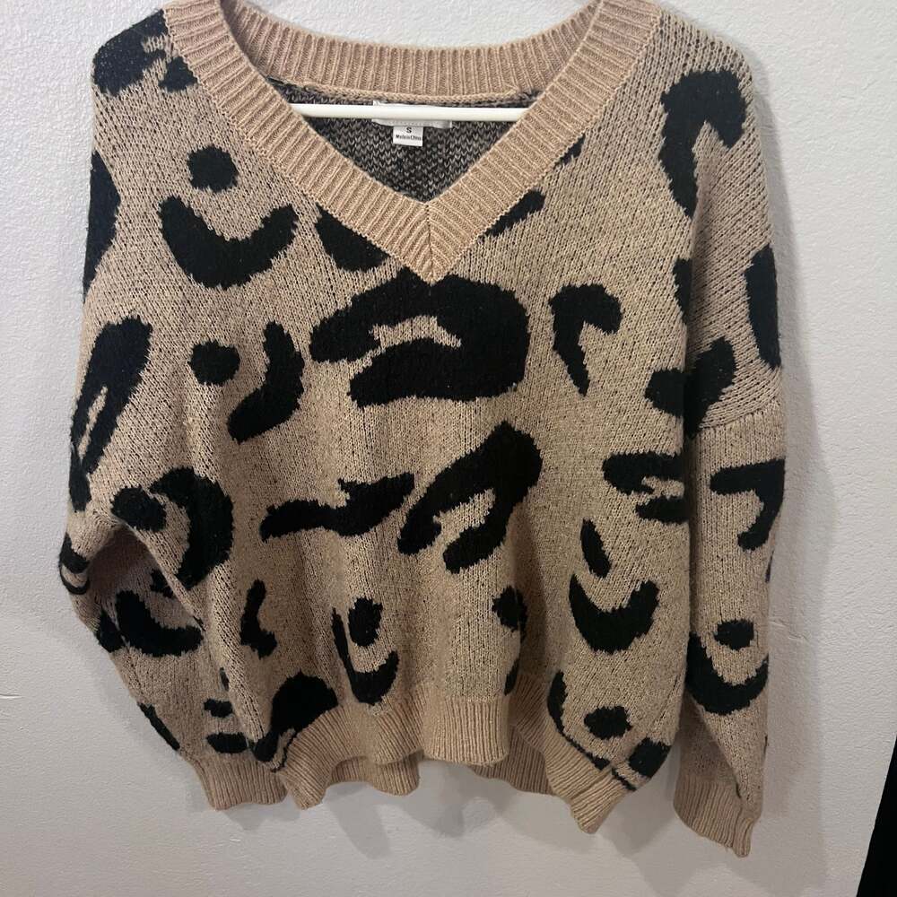 Hyfve Cozy Soft Leopard Print Plush Pullover Sweater